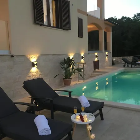 Holiday home Girasole - *